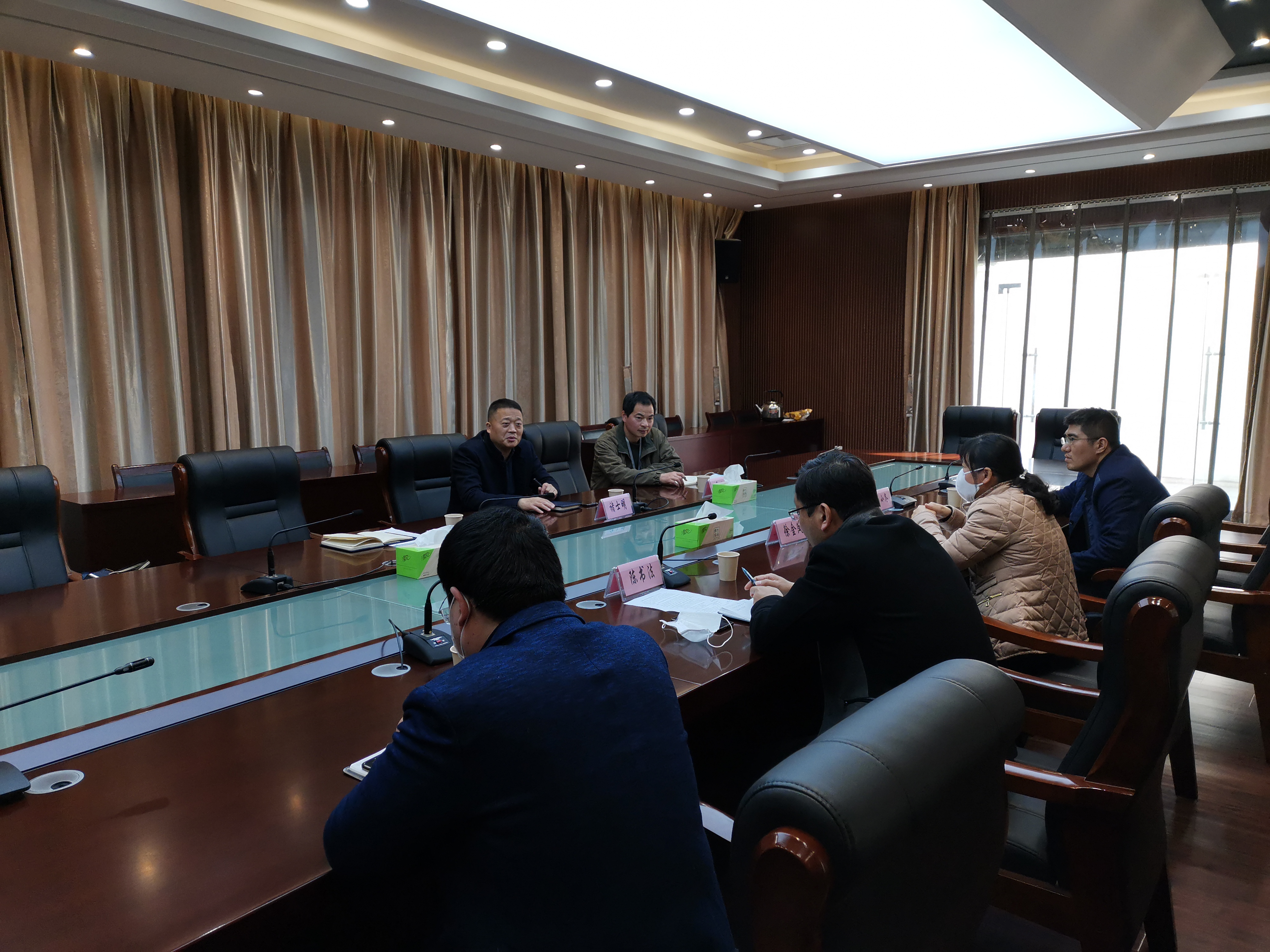 在市农业机械学会召开座谈会