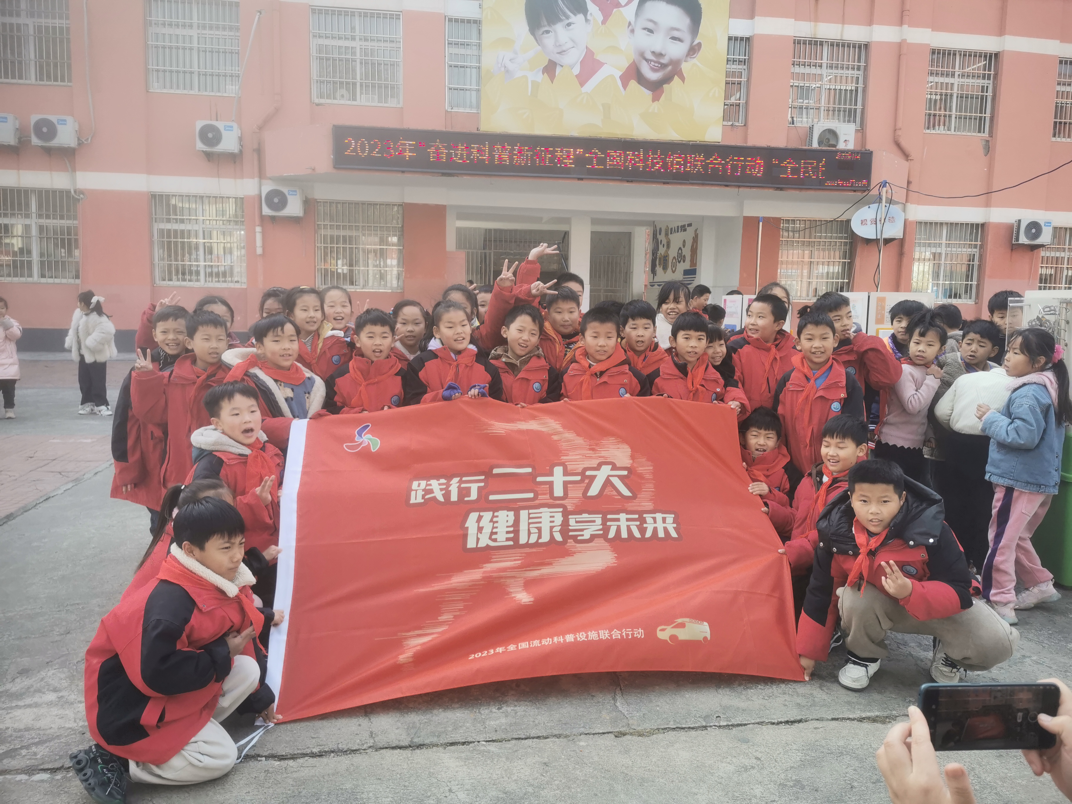 dda852434d1a0ffc6b73c07a4376ba3.jpg