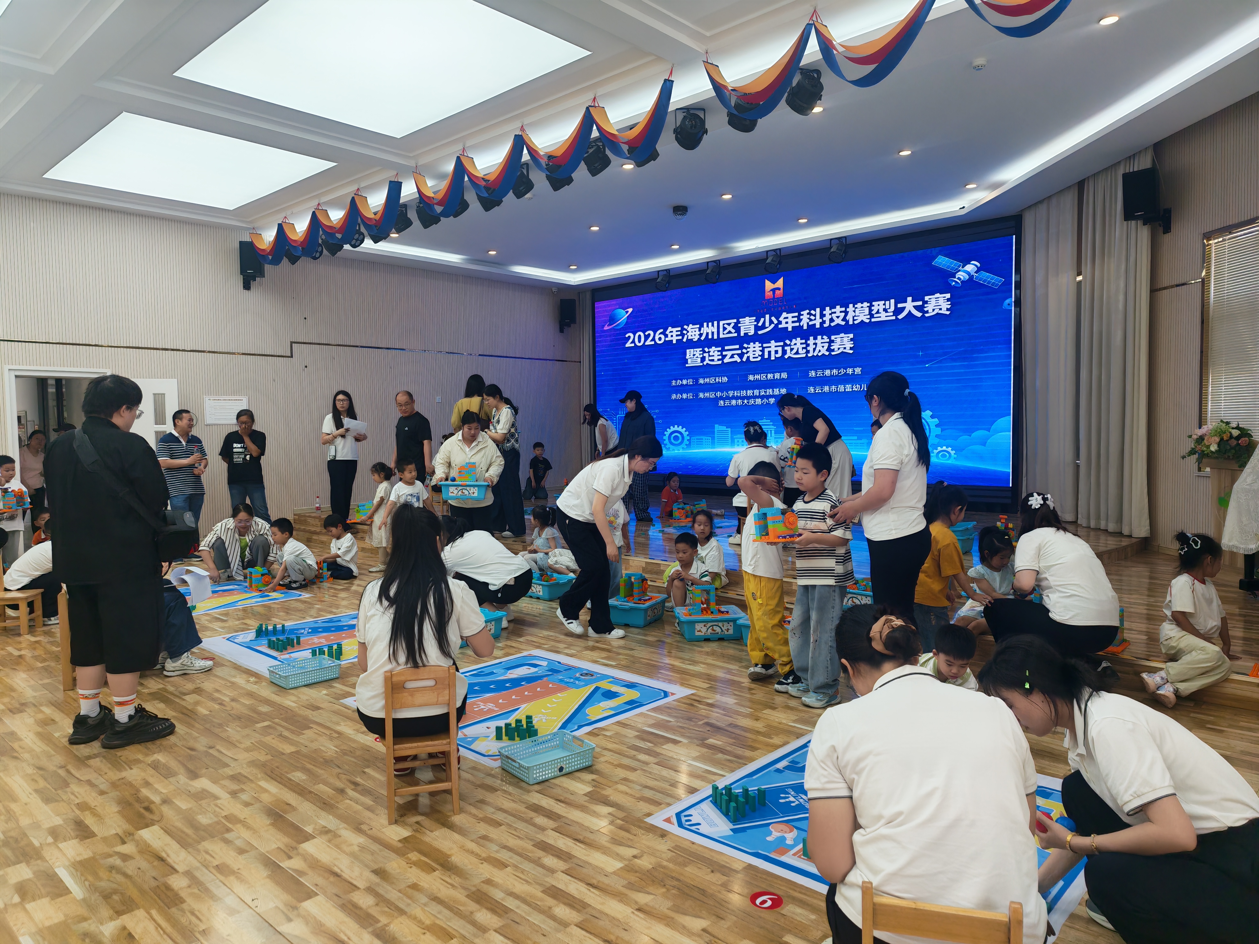海州区青少年科技模型大赛暨第三十二届江苏省青少年科技模型大赛连云港选拔赛圆满落幕4.jpg