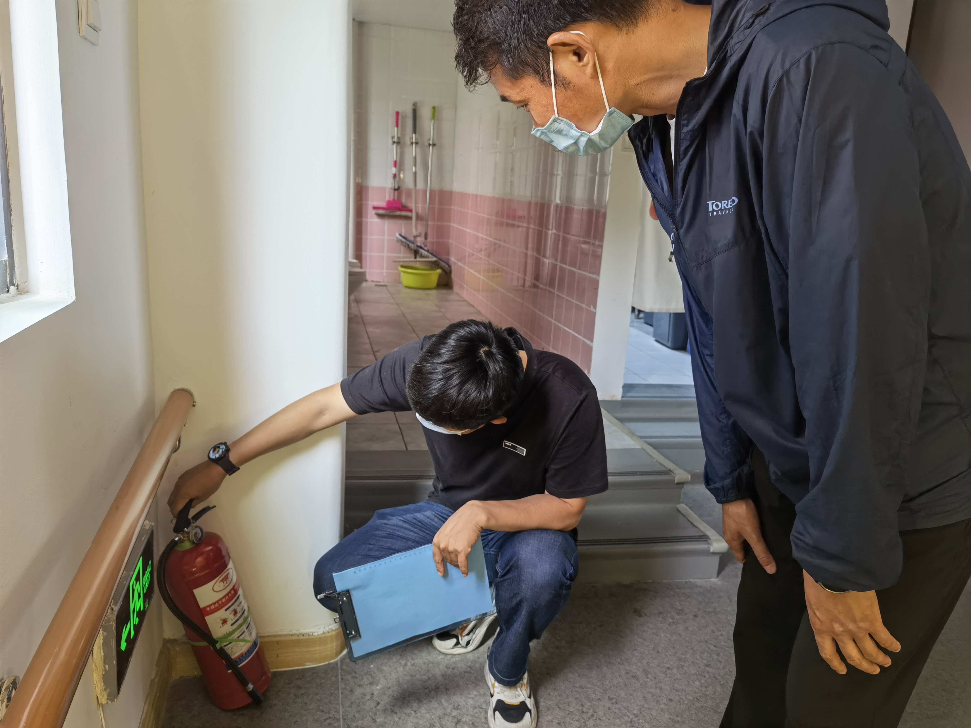 新东街道：振兴社区科协开展托育机构安全工作检查活动 (1).jpg