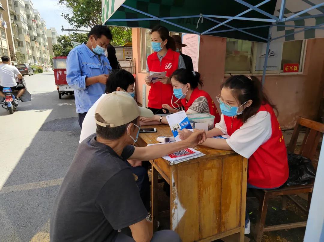 社区义诊.jpg