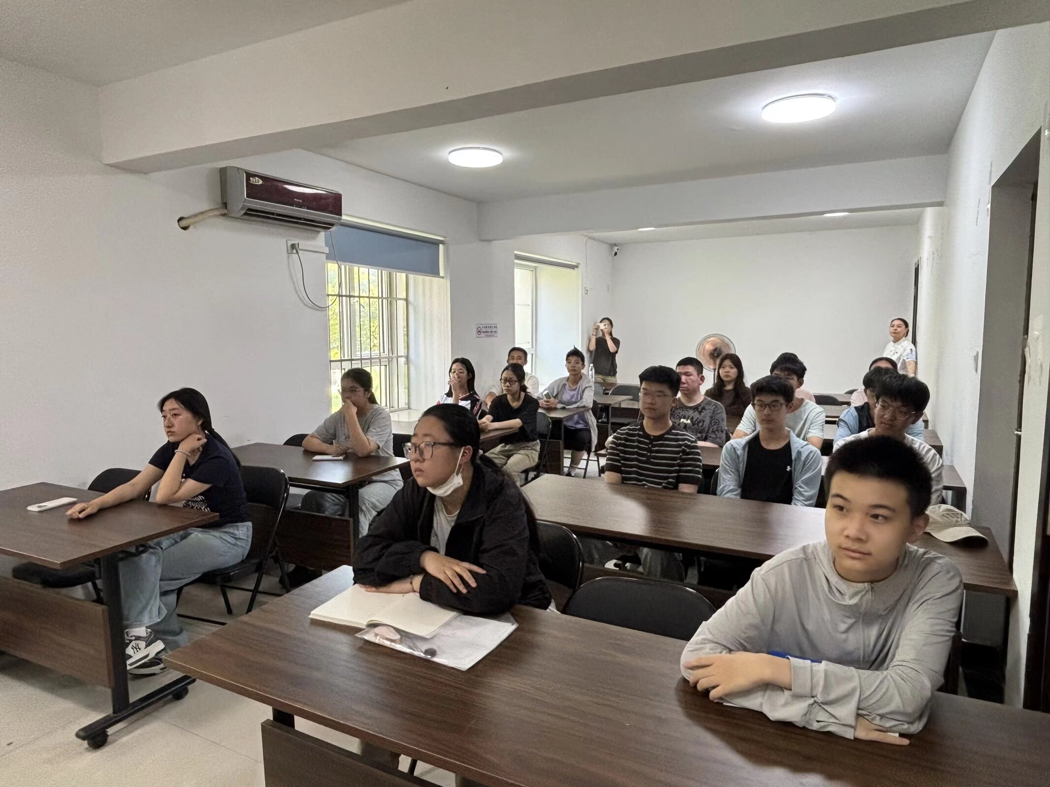 振兴社区2.jpeg