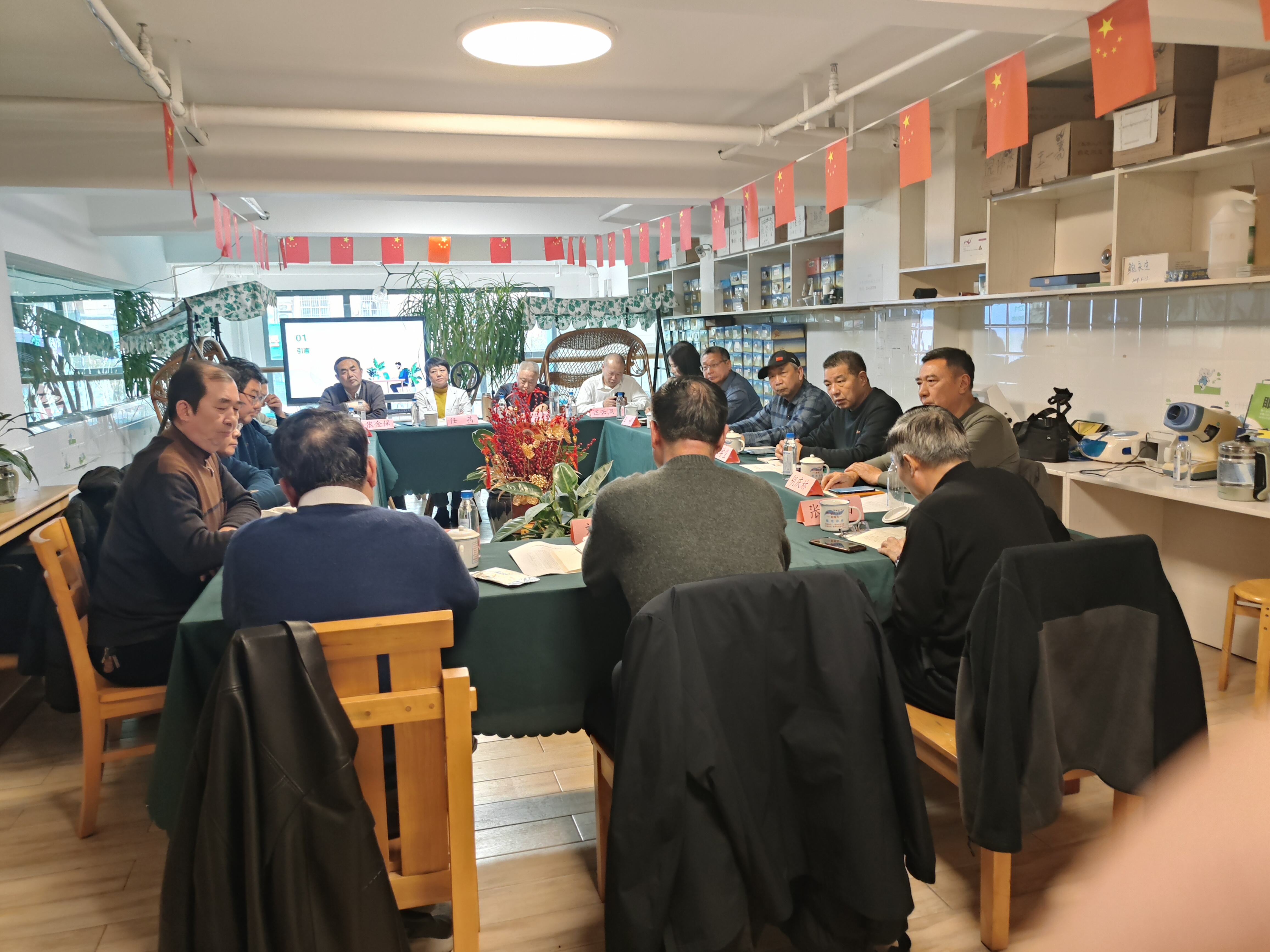 海州老科协“科技服务百企行” 聚焦“一老一小”暖人心4.jpg