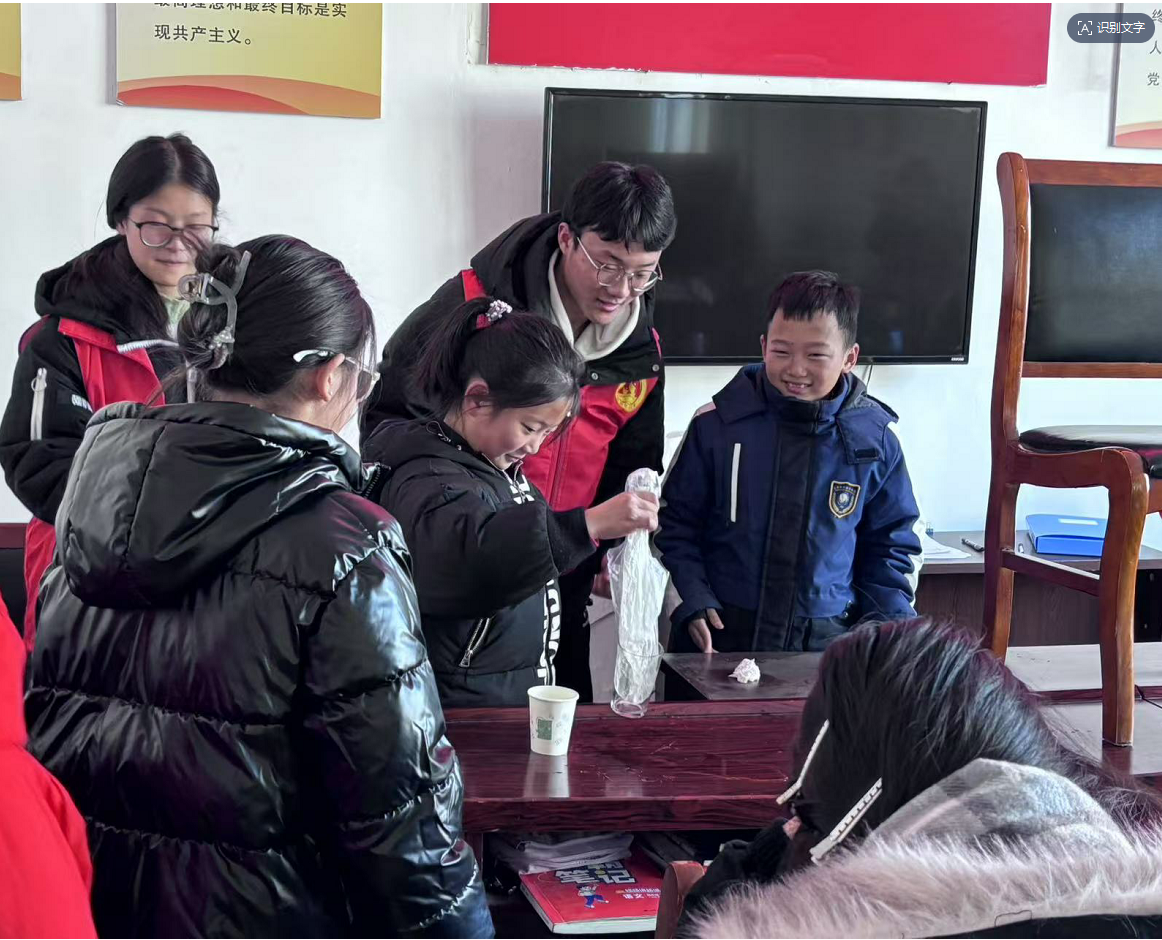 6 新风学科学：赣榆区科普大篷车新春走基层之二  图片2.png
