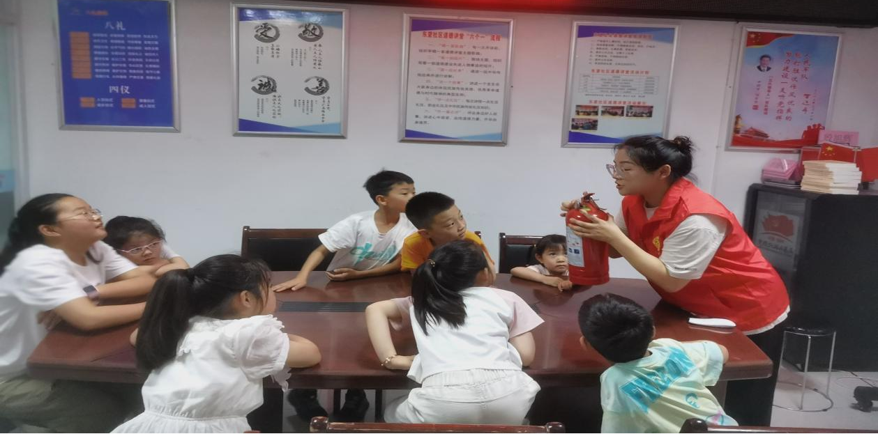 新南街道东望社区科协开展未成年人消防安全知识科普讲座2.png
