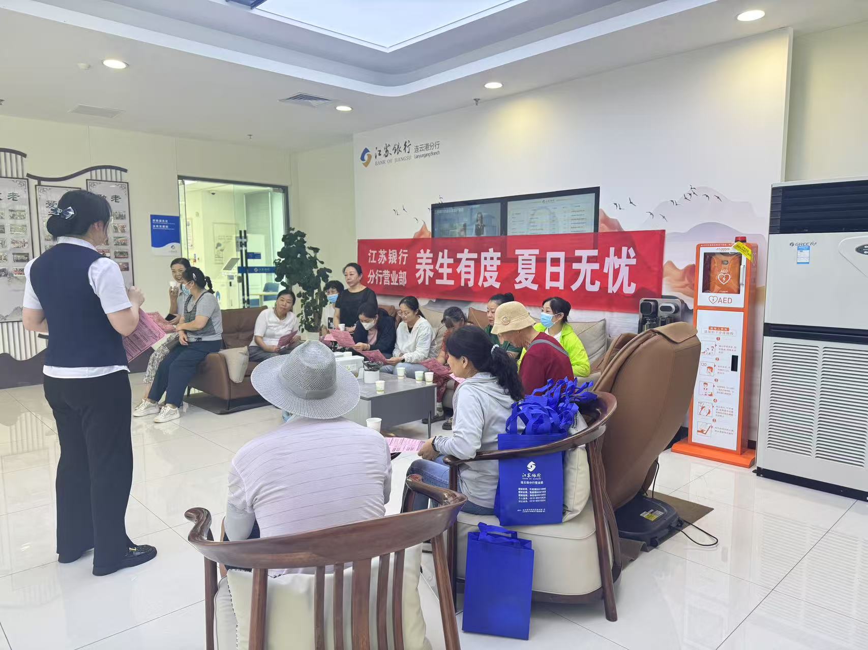 新东街道兴隆社区科协开展“养生有度 夏日无忧”夏季养生健康讲座2.jpg
