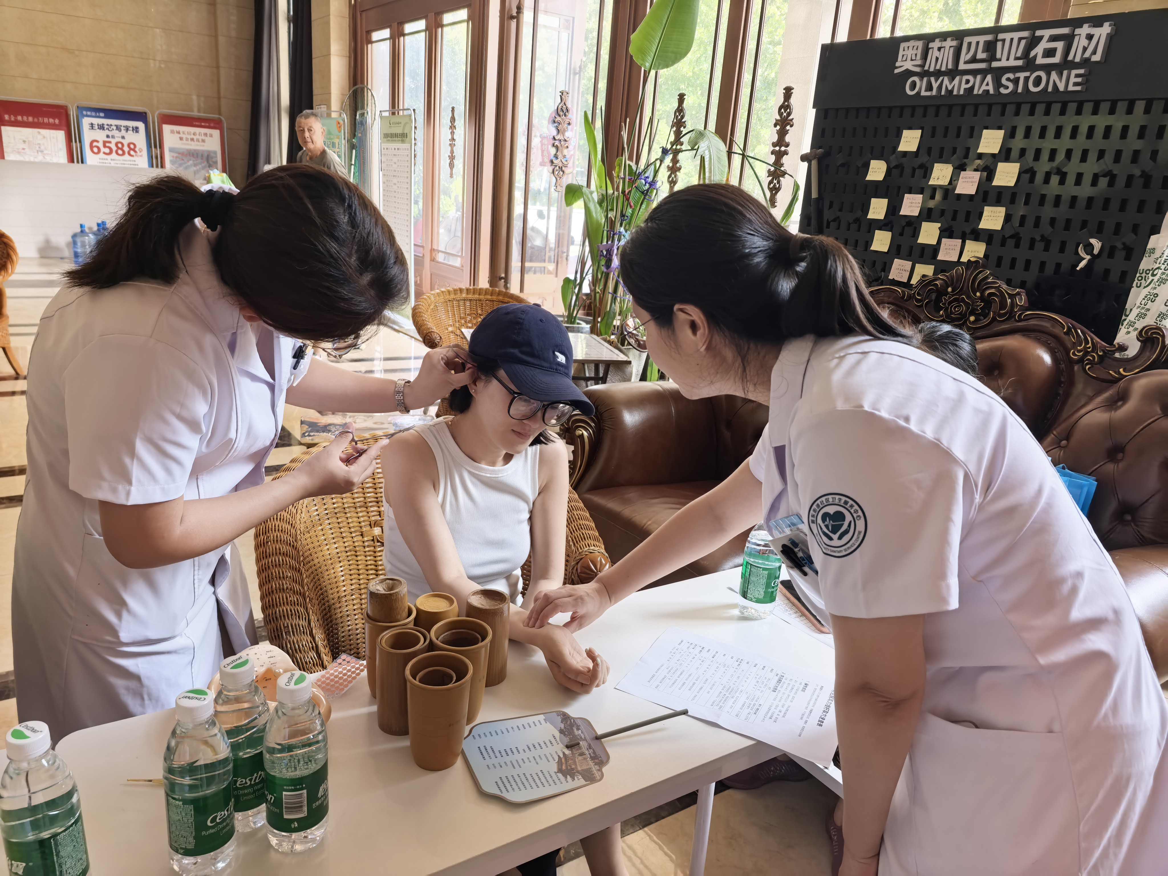 海州区建设社区科协开展中医药义诊进社区活动 (2).jpg