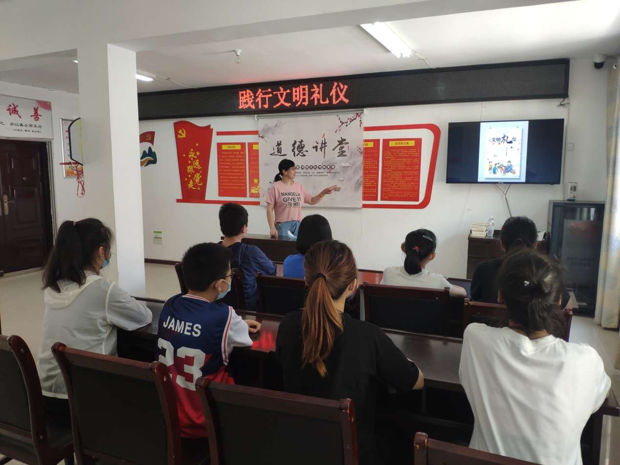 振东社区科协开展青少年文明礼仪科普知识讲座.png