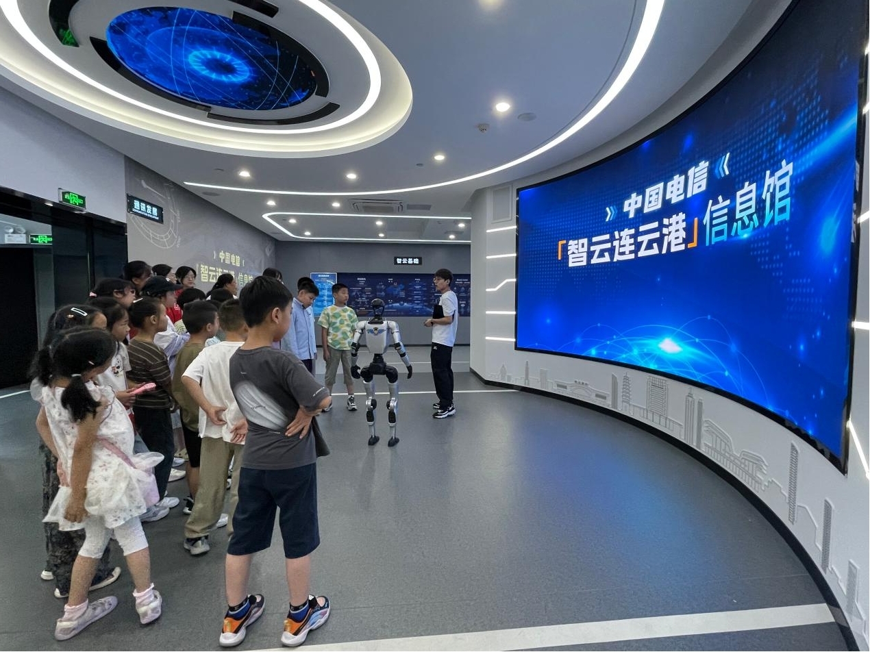 科普润童心 科技伴成长----龙尾社区科协组织暑期班学生参观电信科技馆科普研学活动.jpg