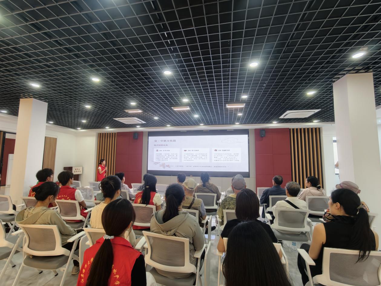 月满中秋 科普同行｜同兴社区联合江苏海洋大学海洋科学与水产学院开展中秋主题志愿服务活动6.jpg