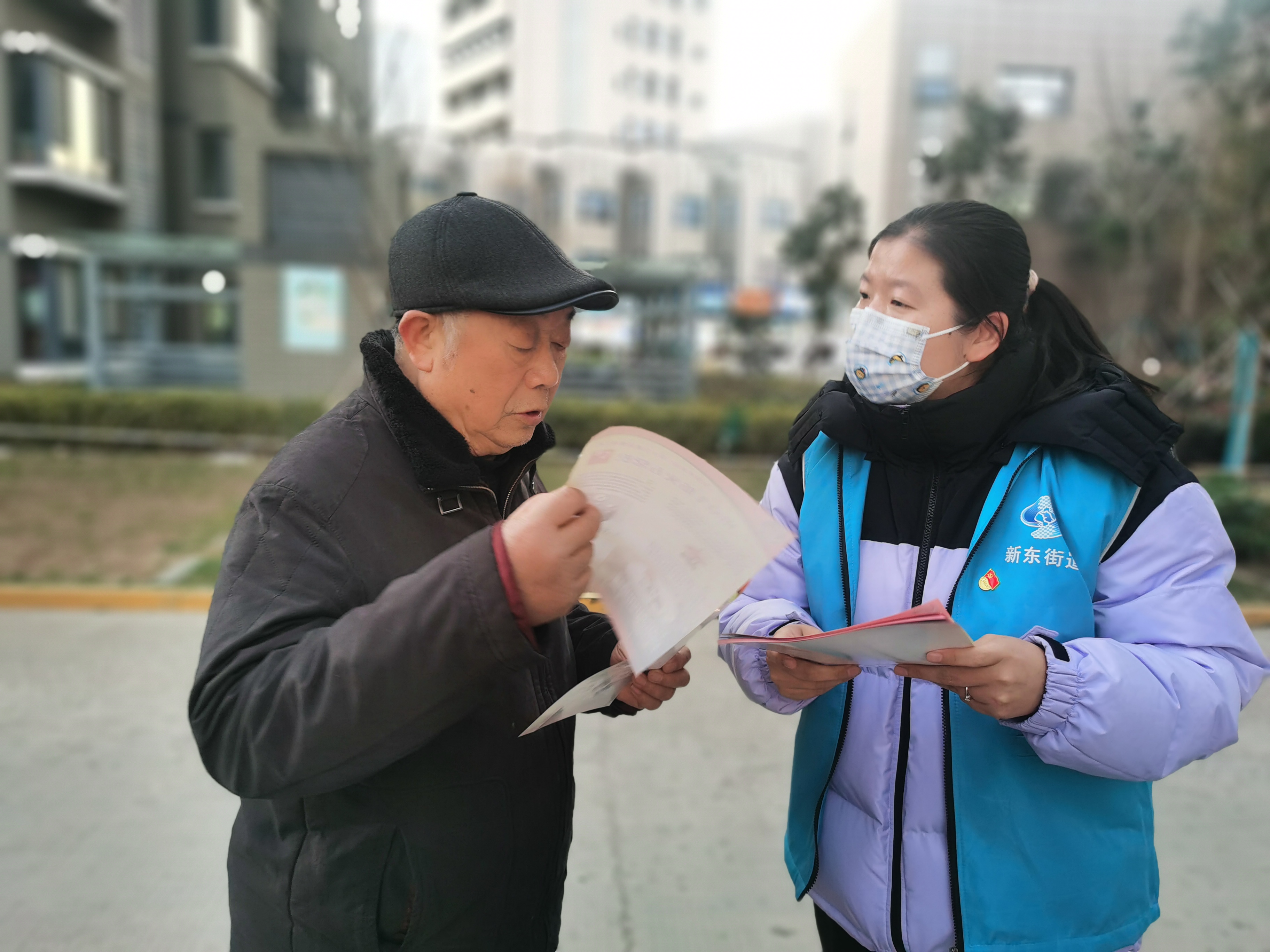 网格发力宣传电动车火灾防范知识守护居民安全. (2).jpg