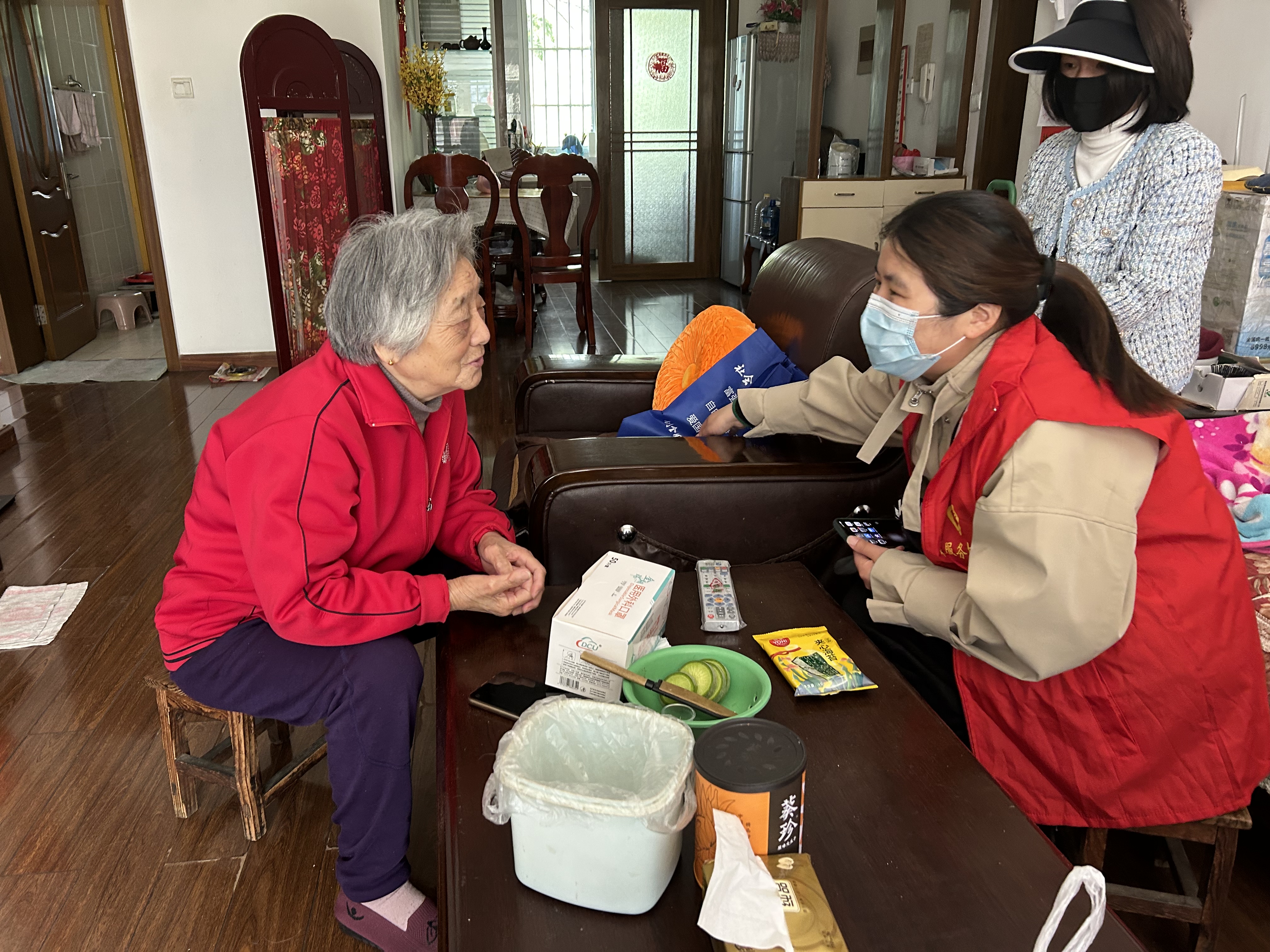 新城社区科协开展关爱独居老人 消防知识科普活动1.jpg