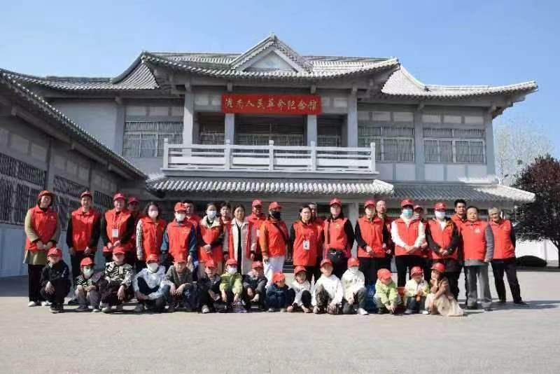 灌南县健康促进学会开展“清明时节祭英灵，革命精神永传承”活动1.png