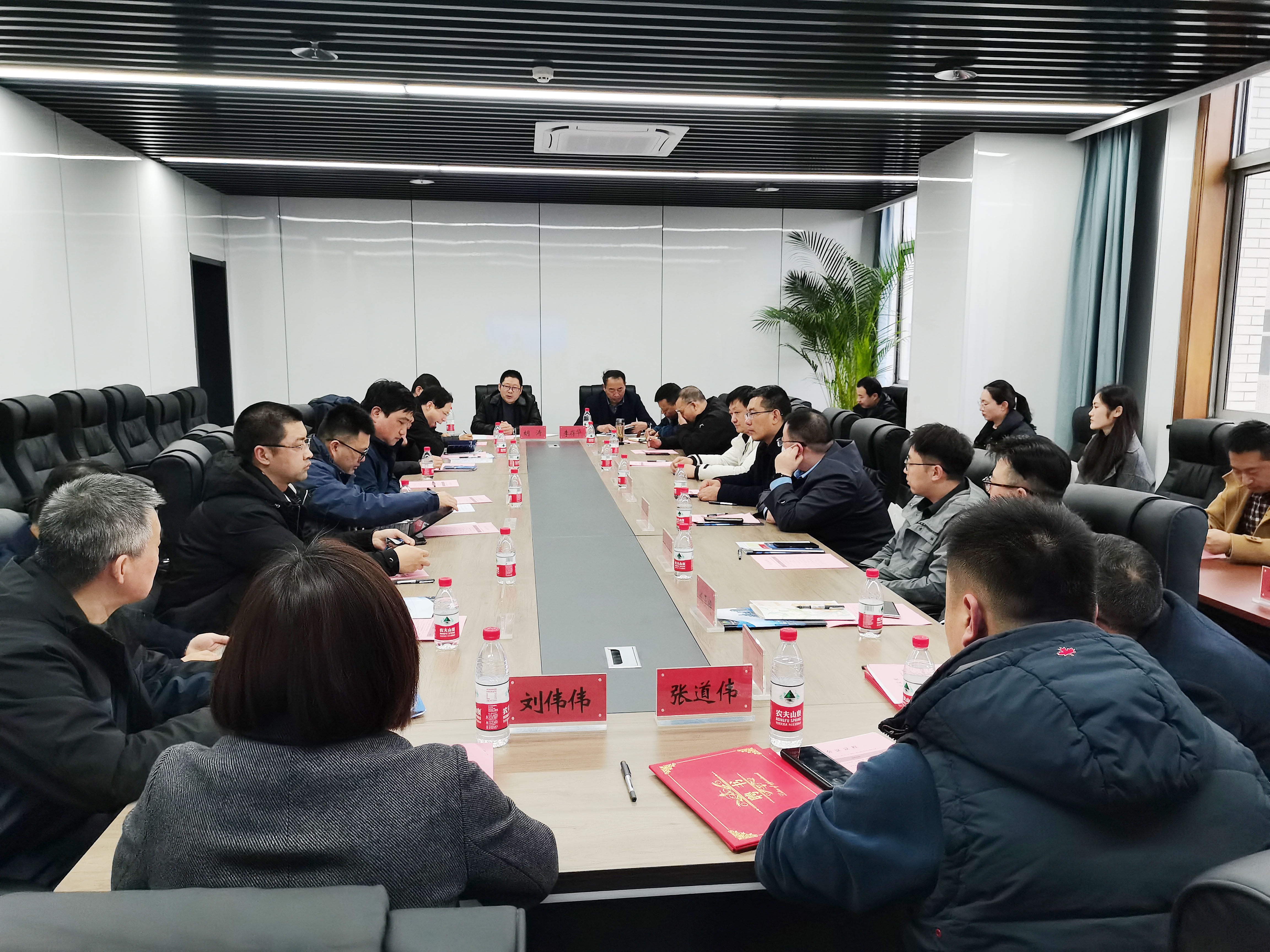 理会会议5.jpg