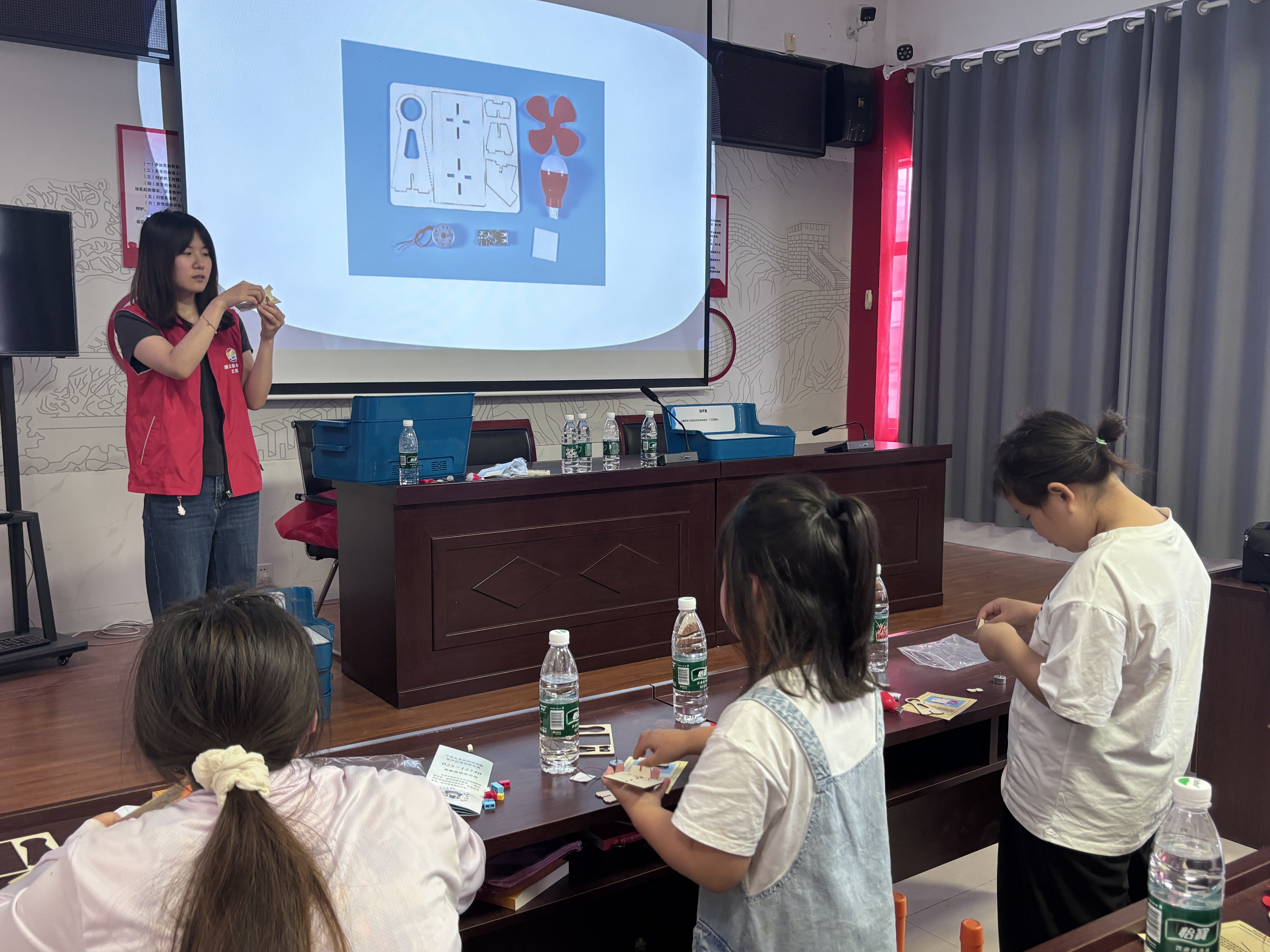 微信图片_20260825155917_3_50.jpg