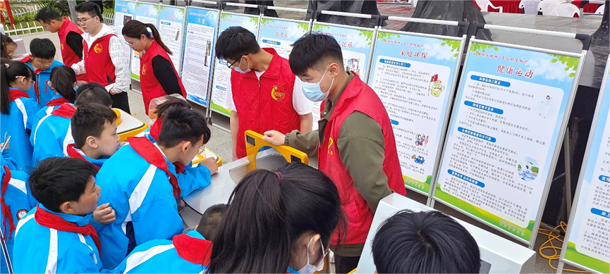 灌南县科技馆开展“小小火焰蓝”消防 科普研学活动1.png